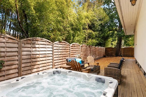 À vendre - maison - le Vésinet - lac des Ibis - 250m2 - 8 pièces - 5 chambres
