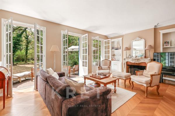 À vendre - maison - le Vésinet - lac des Ibis - 250m2 - 8 pièces - 5 chambres
