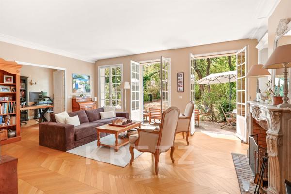 À vendre - maison - le Vésinet - lac des Ibis - 250m2 - 8 pièces - 5 chambres
