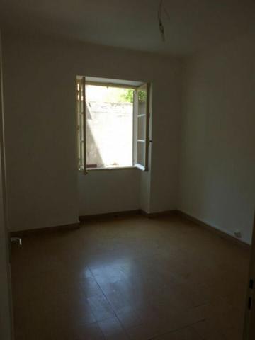 Appartement à louer    2 pièces •  Nîmes