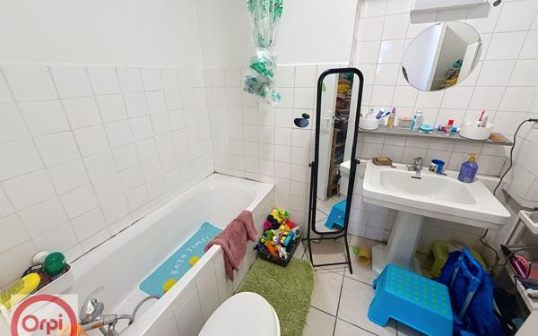 Appartement à vendre    6 pièces • 118 m2 Bizanos