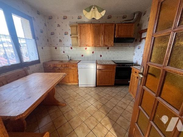 TERRENOIRE/SAINT-JEAN-BONNEFONDS VILLA 82 m²+ss sol 43 m² sur jardin 558 m²