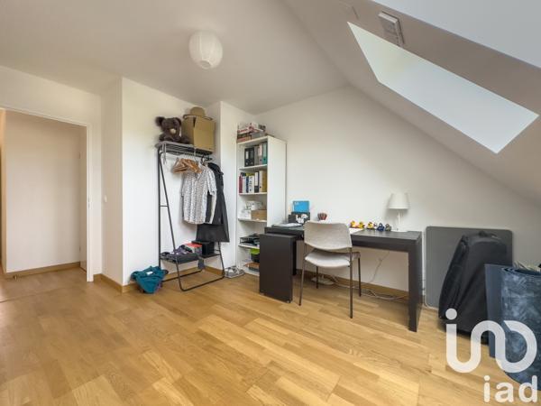 Apartment for sale 4 rooms 88 m² Saint-Cyr-l'École
