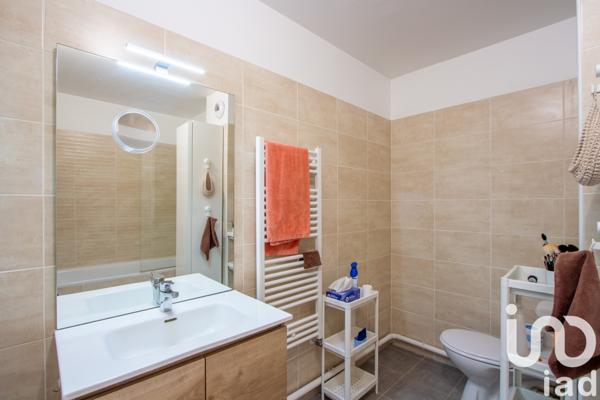 Apartment for sale 4 rooms 88 m² Saint-Cyr-l'École