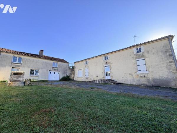 Maison ancienne à réhabiliter – beaux volumes, dépendances et terrain de 1 906 m²