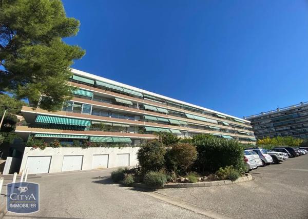 Appartement à louer 3 pièces 63.16m² La Garde (83130)