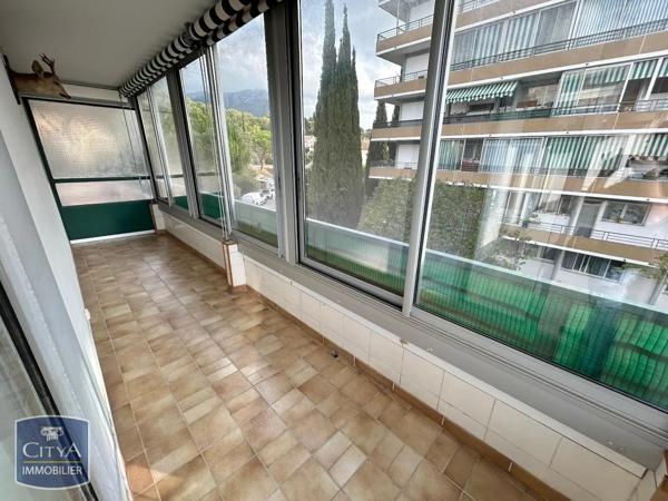 Appartement à louer 3 pièces 63.16m² La Garde (83130)