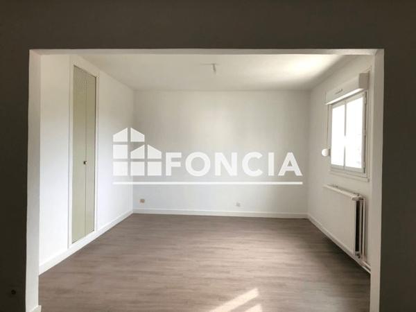 Location Appartement 3 pièces 81.8 m² - 10 BIS RAMPE SAINT JUSTE Laon 02000