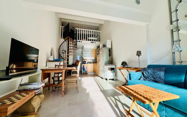 Maison à vendre    2 pièces •  Sanary-sur-Mer