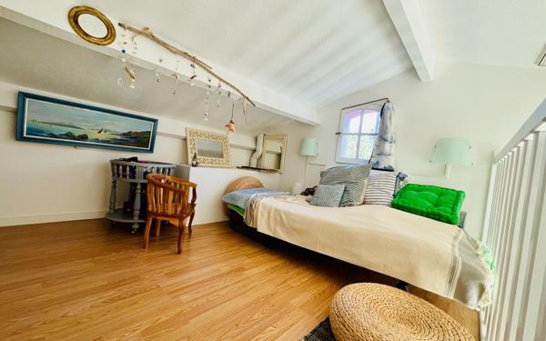 Maison à vendre    2 pièces •  Sanary-sur-Mer