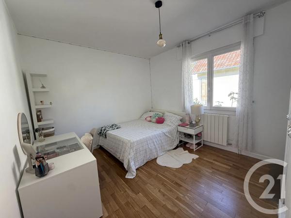 Maison à vendre  6 pièces - 124 m 2   BESANCON  - 25