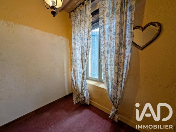 Maison à vendre 4 pièces 136 m² Saint-Denis-de-Jouhet