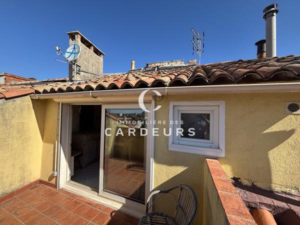Studio
                                                                                                                                                                                                                                                                                                                        1 pièce(s)                                                                                                                                                                                                                                                                                                                              20  m²