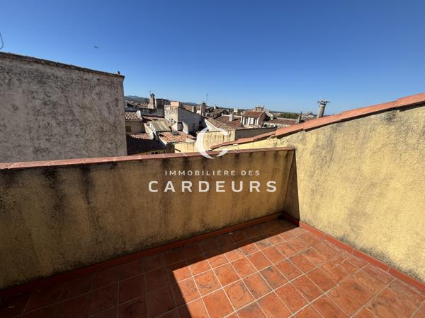 Studio
                                                                                                                                                                                                                                                                                                                        1 pièce(s)                                                                                                                                                                                                                                                                                                                              20  m²