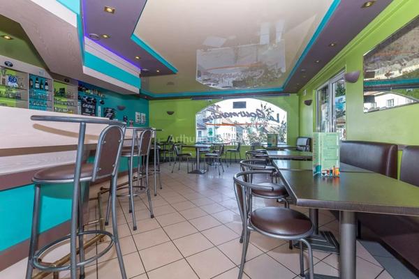 Vente Local commercial 3 pièces 111 m2 à Morestel