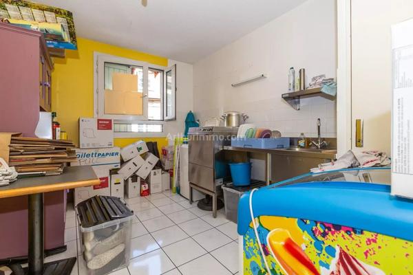 Vente Local commercial 3 pièces 111 m2 à Morestel