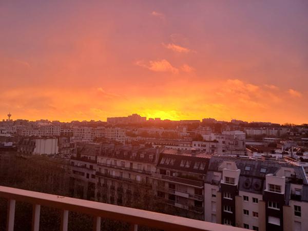 Appartement Paris 3 pièces - BALCONS + PARKING