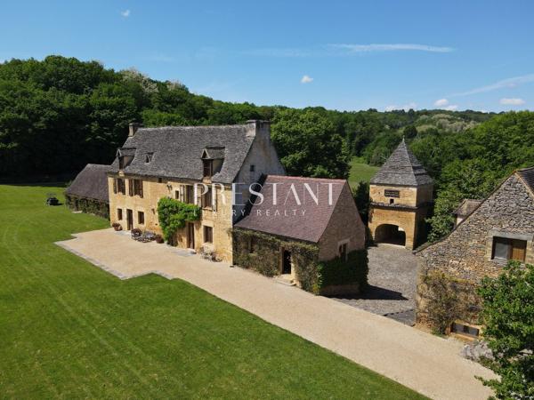Superbe manoir historique et son domaine de 74 hectares avec étang, à 10 minutes de Sarlat, SARLAT LA CANEDA