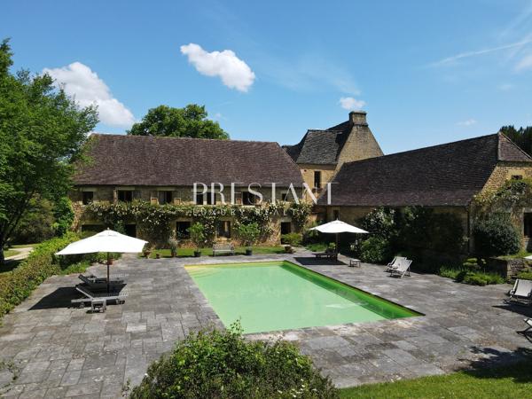 Superbe manoir historique et son domaine de 74 hectares avec étang, à 10 minutes de Sarlat, SARLAT LA CANEDA