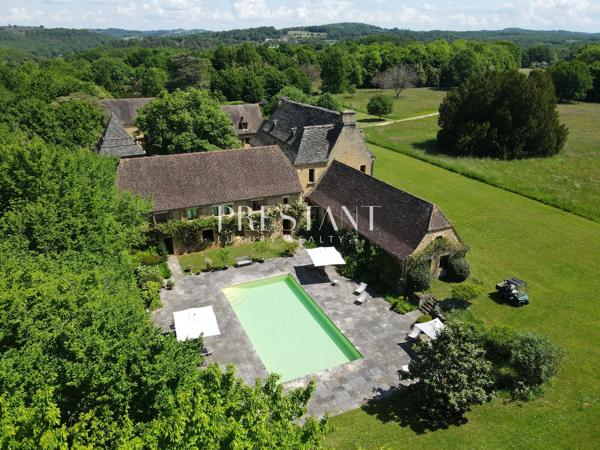 Superbe manoir historique et son domaine de 74 hectares avec étang, à 10 minutes de Sarlat, SARLAT LA CANEDA