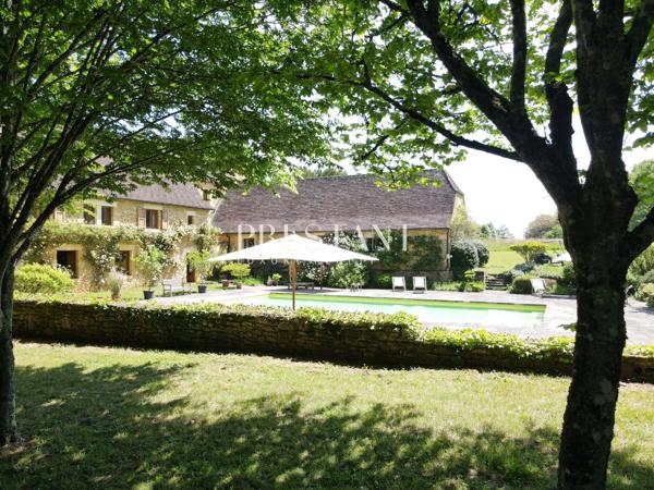 Superbe manoir historique et son domaine de 74 hectares avec étang, à 10 minutes de Sarlat, SARLAT LA CANEDA
