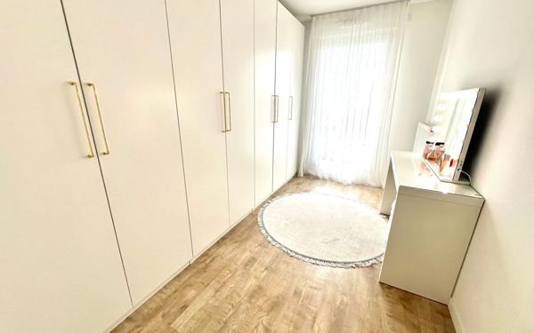 Appartement à vendre    4 pièces • 82 m2 Bondy
