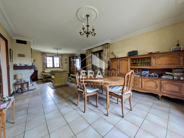 INTRA-PERIPH - Maison individuelle de 7 pièces 