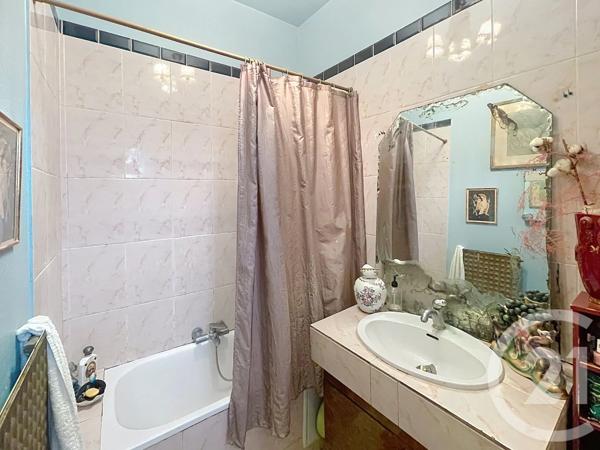 Appartement F3 à vendre  3 pièces - 58,05 m 2   LEVALLOIS PERRET  - 92