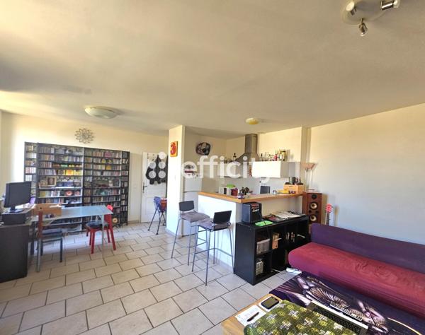 Appartement
         3 pièces
        - 67 m² 170 000 € *