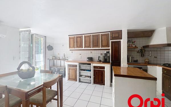 Appartement à vendre    4 pièces • 100,05 m2 Roquebrune-Cap-Martin