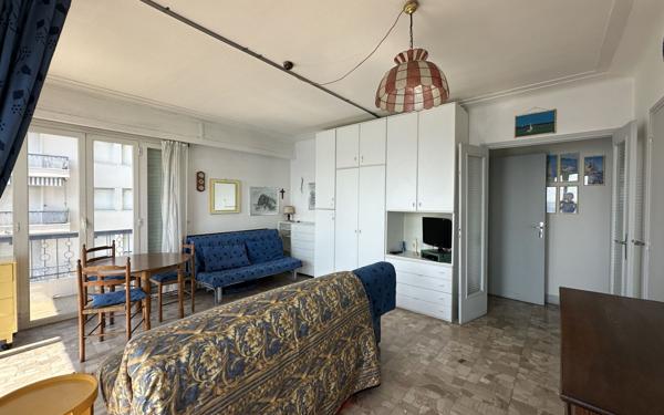 Appartement à vendre    1 pièce • 41,19 m2 Menton