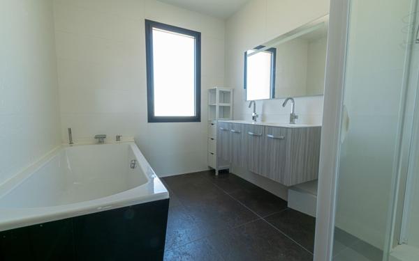 Maison à vendre    6 pièces •  Idron