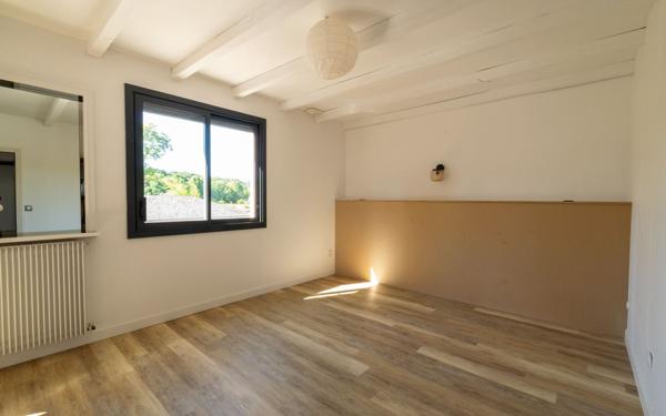 Maison à vendre    6 pièces •  Idron