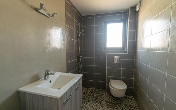 Maison à vendre    6 pièces •  Idron