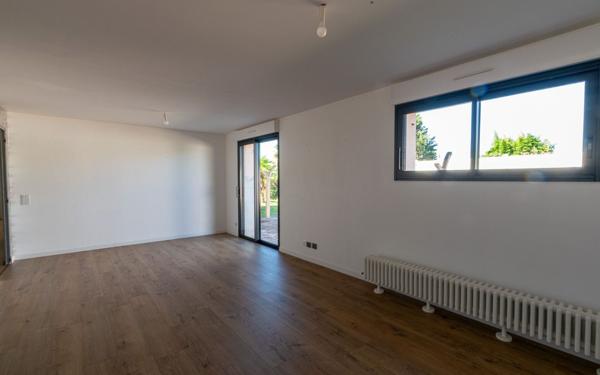 Maison à vendre    6 pièces •  Idron