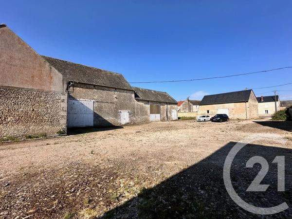 Maison à vendre  6 pièces - 240 m 2   AUNEAU BLEURY ST SYMPHORIEN  - 28