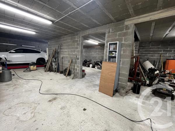 Maison à vendre  6 pièces - 240 m 2   AUNEAU BLEURY ST SYMPHORIEN  - 28