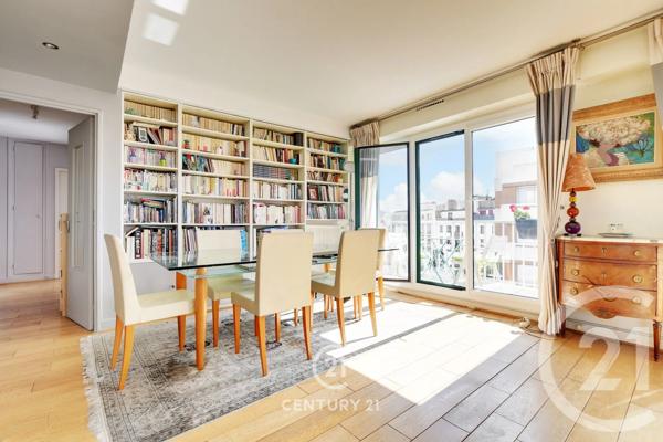 Appartement F5 à vendre  5 pièces - 92,21 m 2   PARIS  - 75015