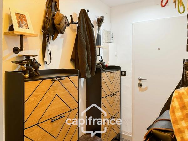 Appartement à vendre 4 pièces LA SEYNE SUR MER (83), grand T4 de 81m2 - Loggia - Garage et Cave.