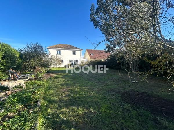 A VENDRE à MARCK - Pavillon individuel semi plain-pied - 4 chambres - Jardin - Double garage.