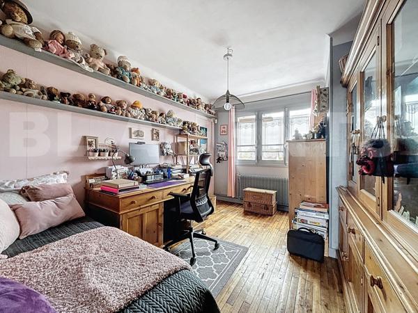 Lagny - Maison atypique à fort potentiel – 190 m² divisés en deux lots indépendants - Grand terrain 