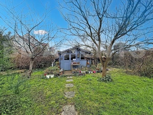 Lagny - Maison atypique à fort potentiel – 190 m² divisés en deux lots indépendants - Grand terrain 