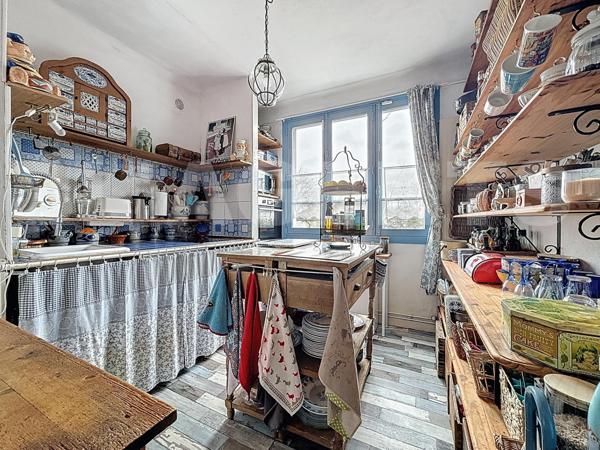 Lagny - Maison atypique à fort potentiel – 190 m² divisés en deux lots indépendants - Grand terrain 