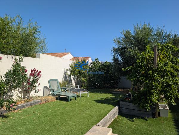 MAISON CHARENTAISE 4 CHAMBBRES GARAGE PISCINE Marans MAISON CHARENTAISE 4 CHAMBBRES GARAGE PISCINE Marans