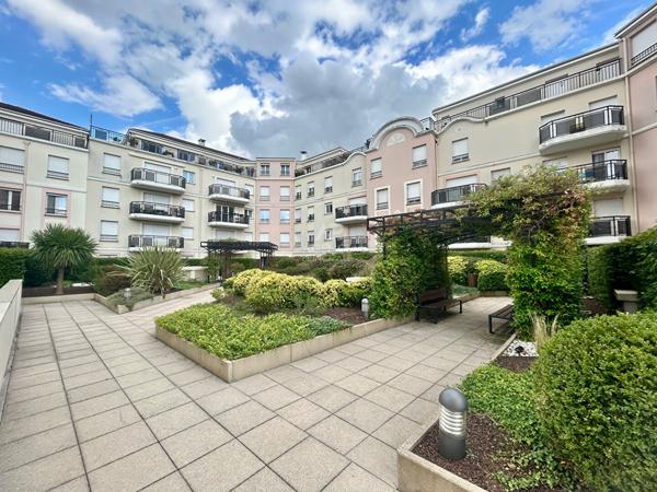 Appartement Acheres 4 pièce(s) 85 m2 299 000 € **  - Référence  9304