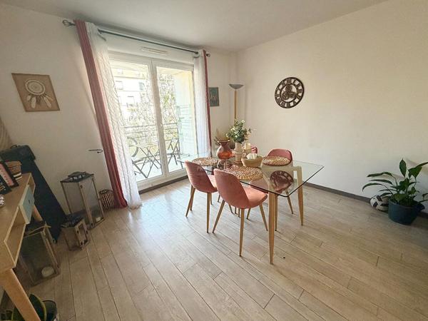 Appartement Cergy 3 pièce(s) 61 m2 203 000 € **  - Référence  2344