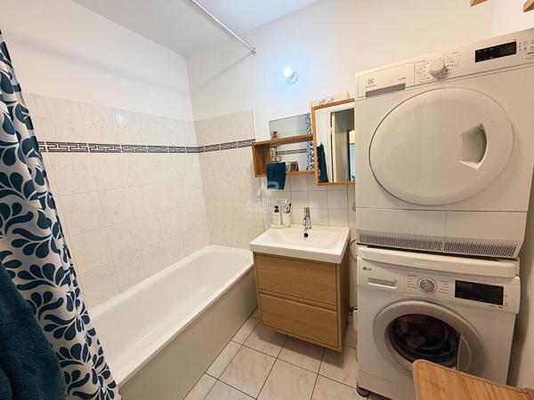 Appartement Cergy 3 pièce(s) 61 m2 203 000 € **  - Référence  2344