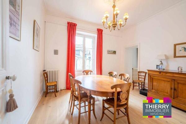 Appartement 5 pièces                                        - 44000 Nantes - Centre ville Réf : 9795