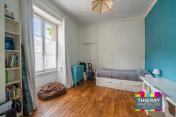 Appartement 5 pièces                                        - 44000 Nantes - Centre ville Réf : 9795