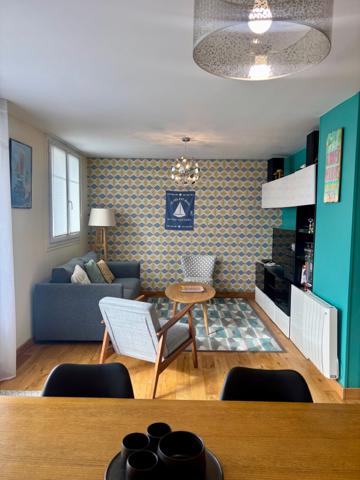 Emplacement privilégié à Audierne – Appartement rénové avec vues mer Audierne (29770)